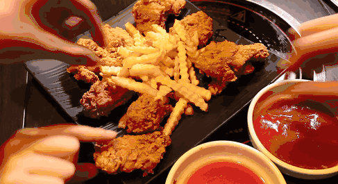 今日头条吃炸鸡吗