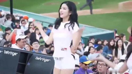 明星模仿exid,致敬经典，演绎青春旋律