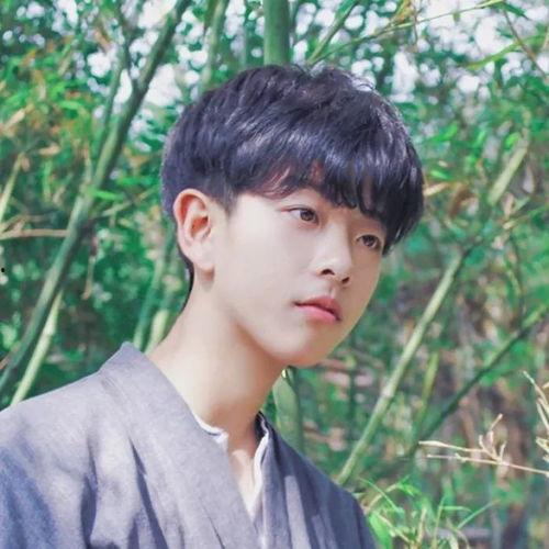 头条头像小清新男